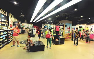 戶外用品銷售高峰期來臨，日用品市場同步升溫，整體商品銷售增長三成